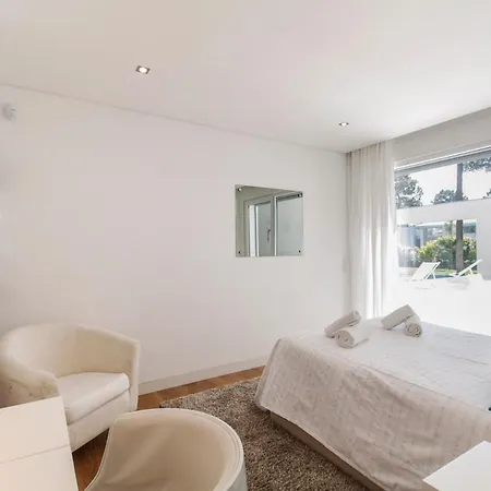 Вилла Aroeira Sleeps 10 Pool Wifi Aroeira (Setubal)