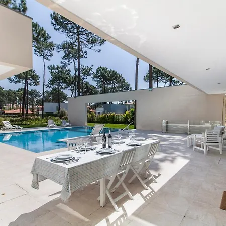 Aroeira Sleeps 10 Pool Wifi Вилла Aroeira (Setubal)