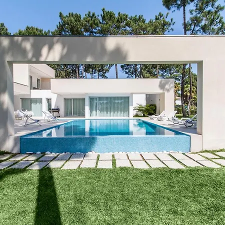 Aroeira Sleeps 10 Pool Wifi Aroeira (Setubal)