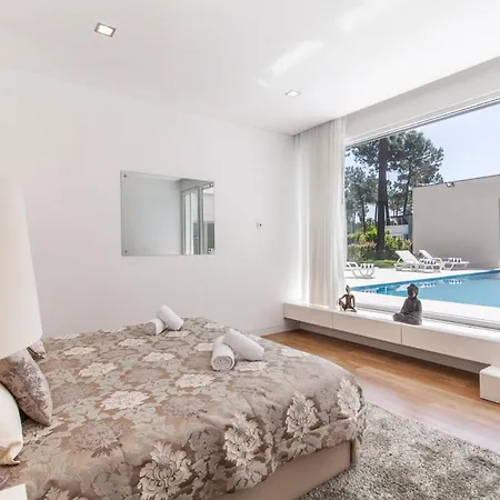 Aroeira Sleeps 10 Pool Wifi Вилла Aroeira (Setubal)
